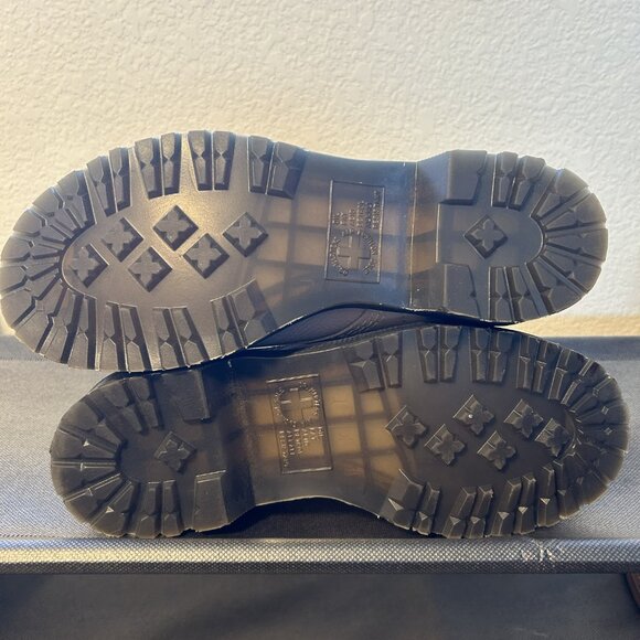 Dr Martens boots - 1460 Serena - fur lined - women's size 7 - taupe - Picture 3 of 5